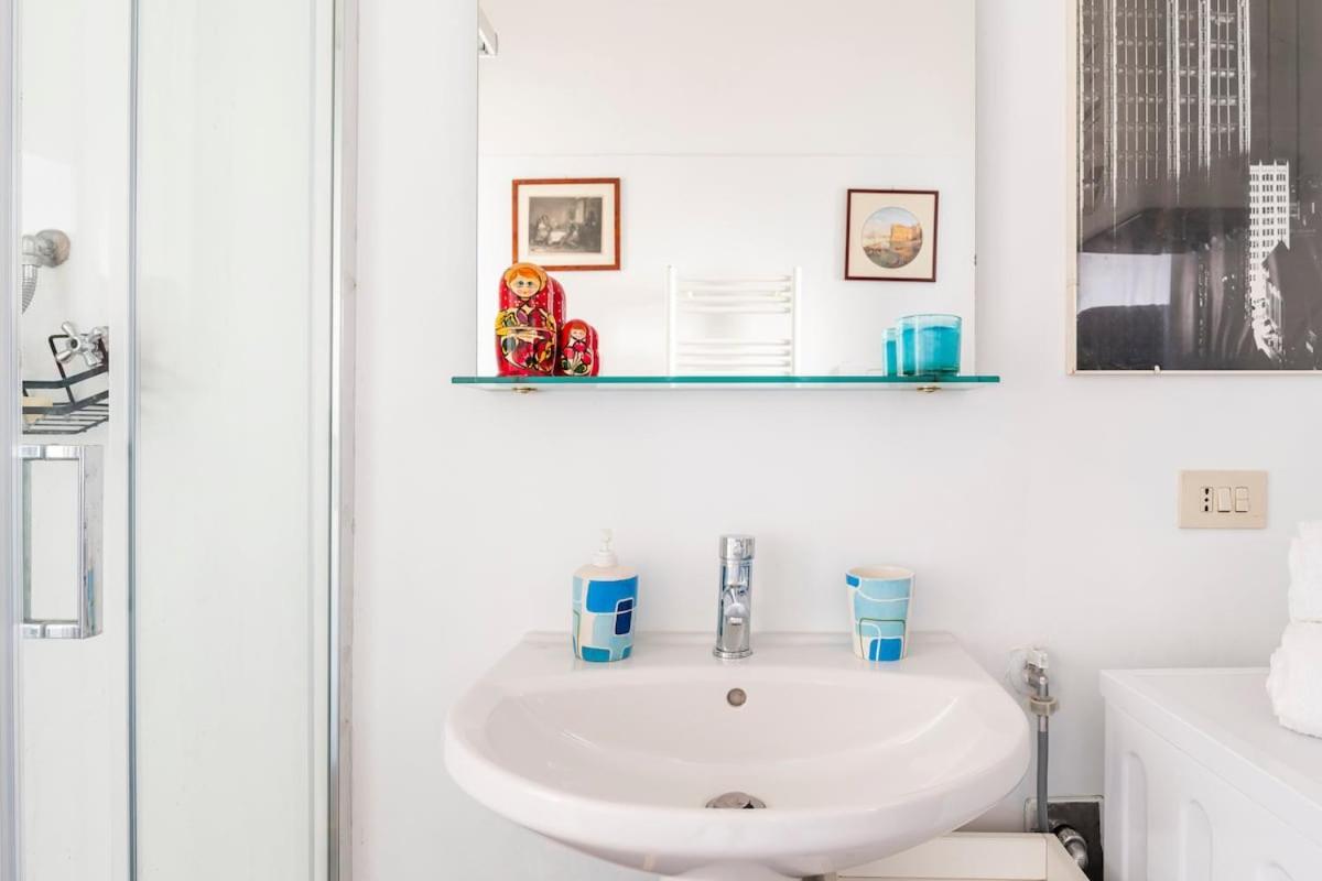 Principe House, Rome, 3 Bedroom 2 Bath, Elegant Full Of Light * Roma